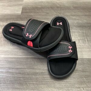 Under Armour Women's Ignite VIII Slip On Slides Hot Pink/Blk size 7